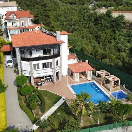 Guellue Villa *